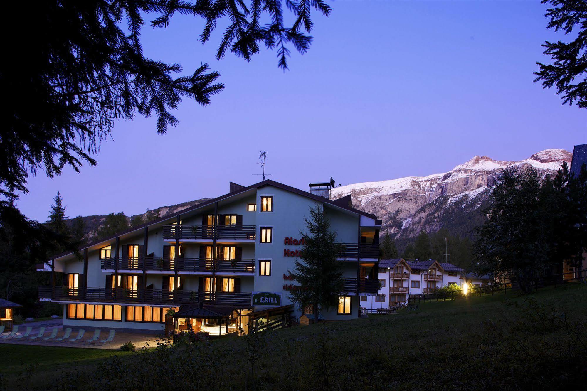 Hotel Alaska Folgarida Exteriér fotografie